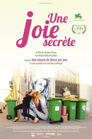 Une joie secr&egrave;te - French Movie Poster (thumbnail)