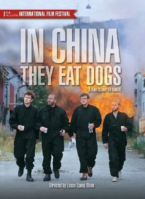 I Kina spiser de hunde - DVD movie cover (thumbnail)