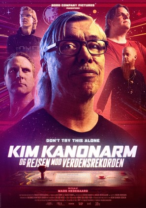 Kim Kanonarm og Rejsen mod Verdensrekorden - Danish Movie Poster (thumbnail)