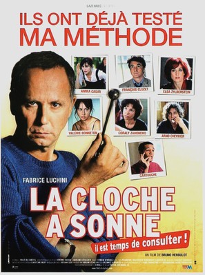 Cloche a sonn&eacute;, La - French Movie Poster (thumbnail)