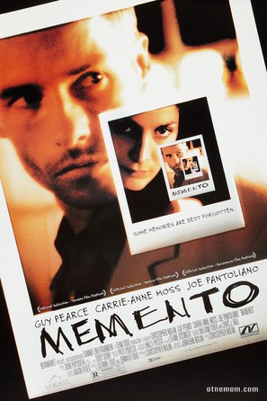 Memento - Movie Poster (thumbnail)