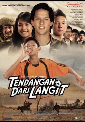 Tendangan dari langit - Indonesian Movie Poster (thumbnail)