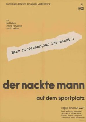 Der nackte Mann auf dem Sportplatz - German Movie Poster (thumbnail)