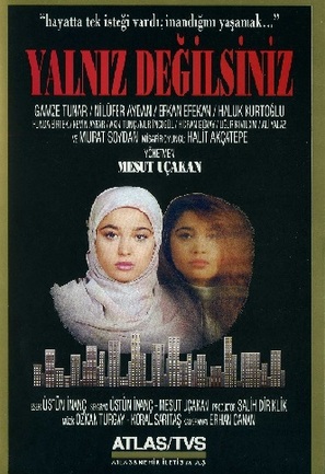 Yalniz degilsiniz - Turkish Movie Poster (thumbnail)