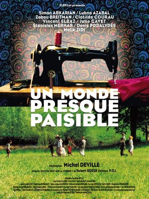 Un monde presque paisible - French Movie Poster (thumbnail)