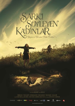 Sarki S&ouml;yleyen Kadinlar - Turkish Movie Poster (thumbnail)