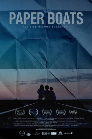 Paper Boats - Movie Poster (thumbnail)