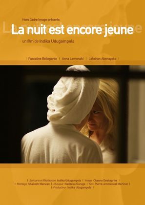 La nuit est encore jeune - French Movie Poster (thumbnail)