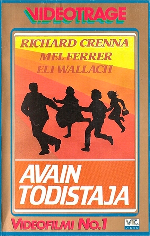 Fugitive Family - Finnish VHS movie cover (thumbnail)