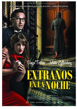 Extra&ntilde;os en la noche - Argentinian Movie Poster (thumbnail)