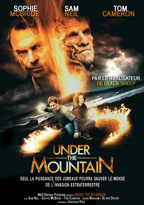 Under the Mountain - French Movie Poster (thumbnail)