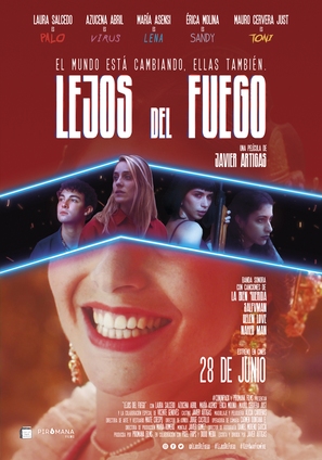 Lejos del fuego - Spanish Movie Poster (thumbnail)