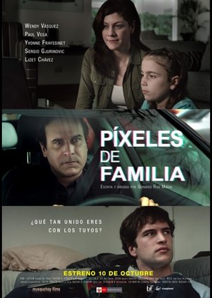 P&iacute;xeles de familia - Peruvian Movie Poster (thumbnail)